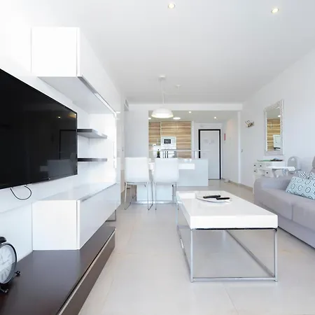 Infinity View - Access To Hot Tubs & Pools Apartment