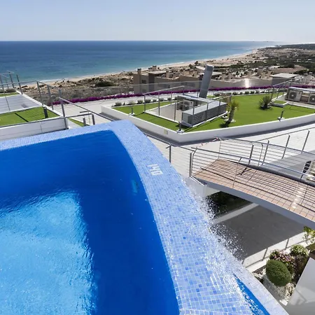 Infinity View - Access To Hot Tubs & Pools Apartment